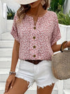 Tindra | Chic blus med blommönster