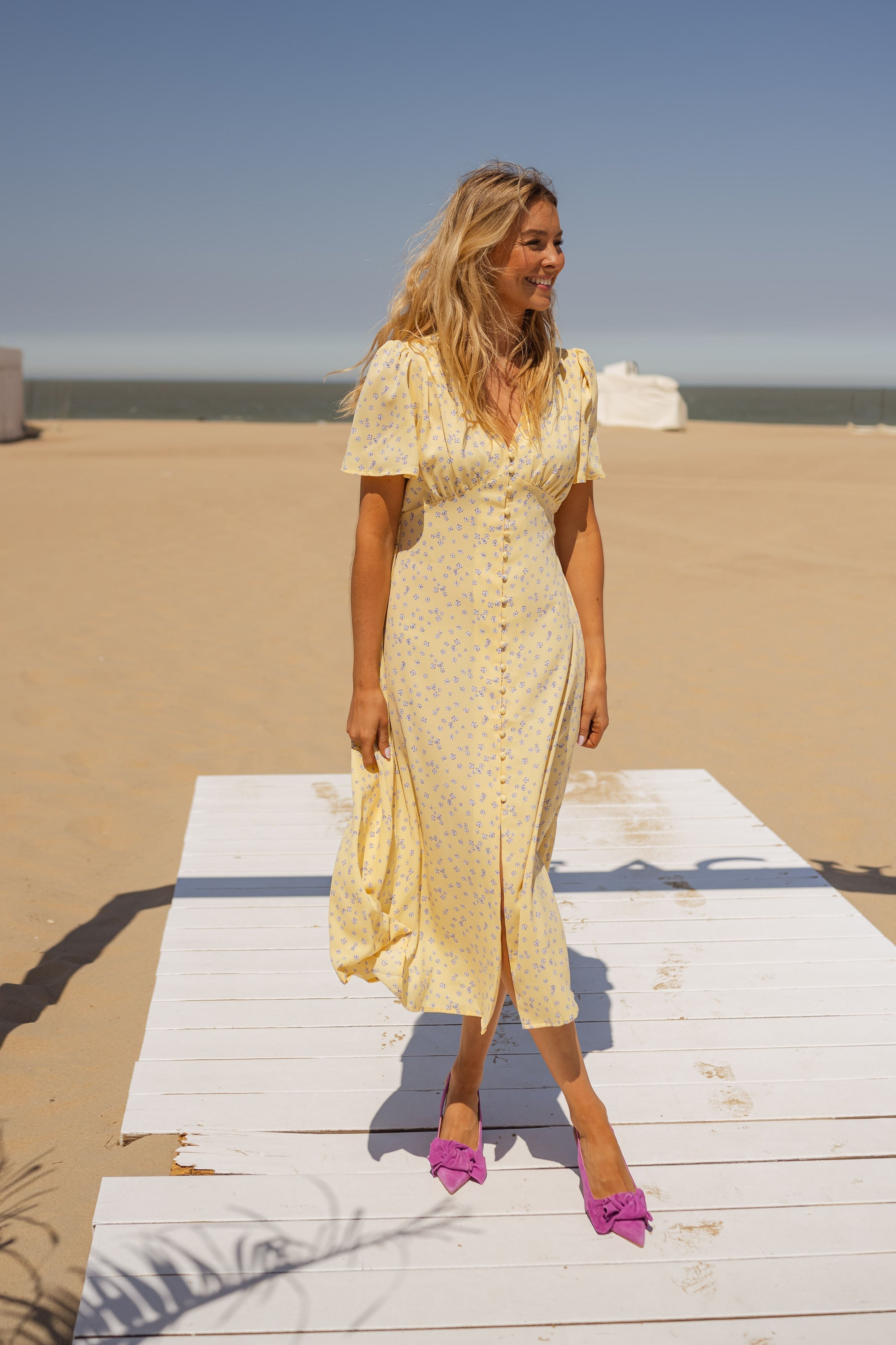 Diana | Blommig sommarklänning i midi-modell